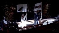 05_Boat_Parade_Videostill_flags_bomb_and_Austria_2_klein